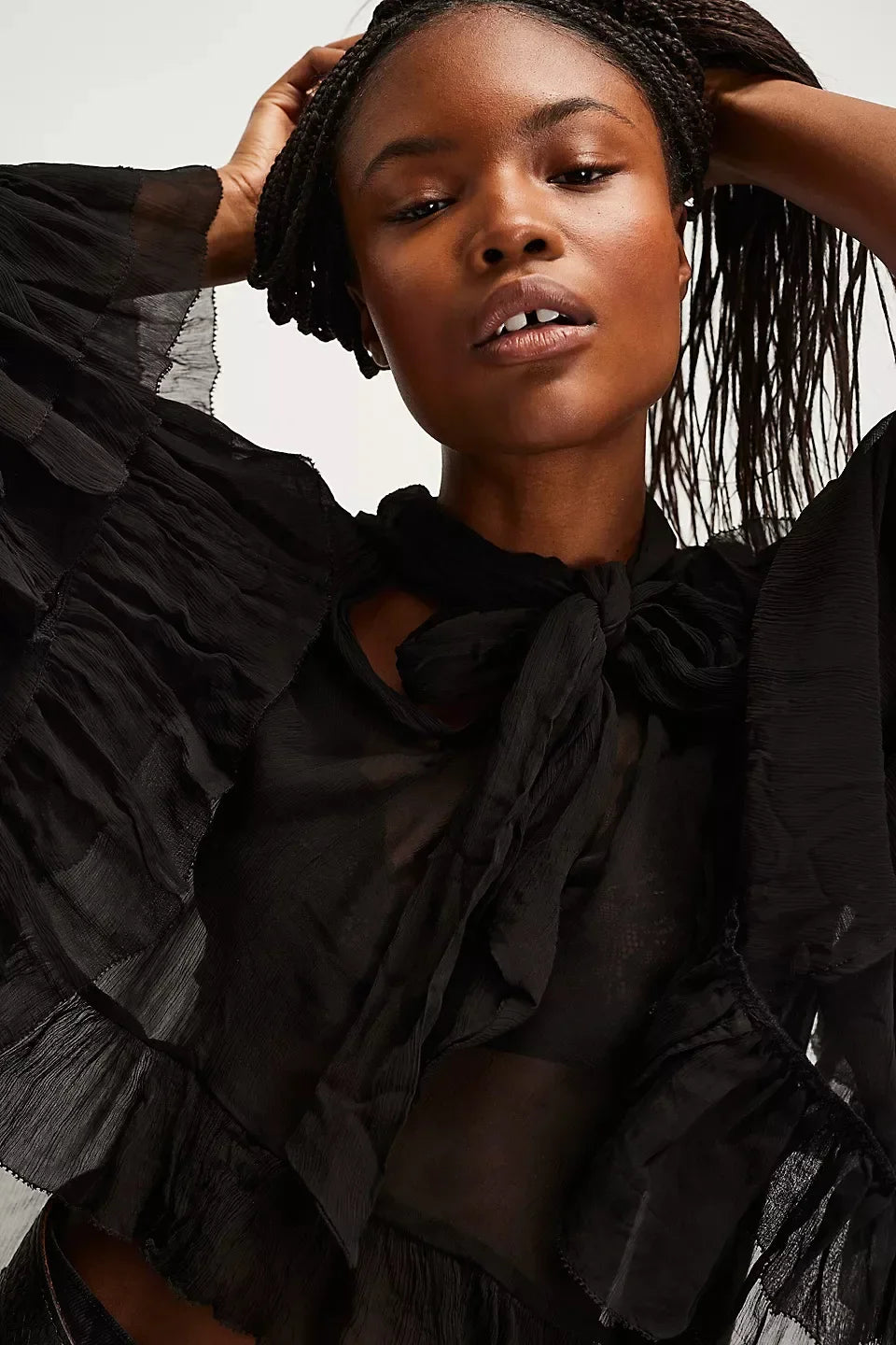 Moda sexy transparente camisa feminina primavera verão novo design de manga sino nó francês chique translúcido topo com botões