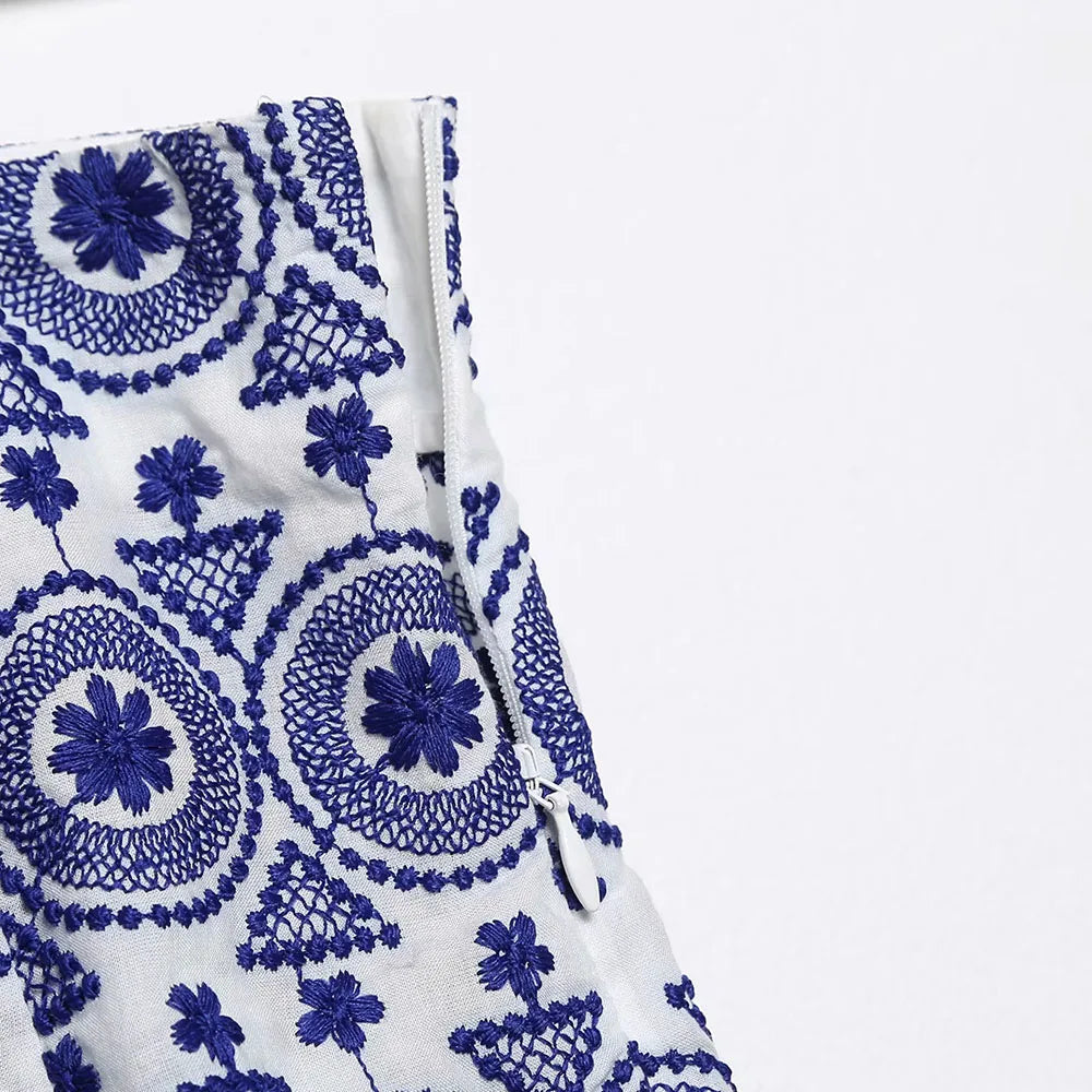 Short Feminino Bordado Azul Vintage