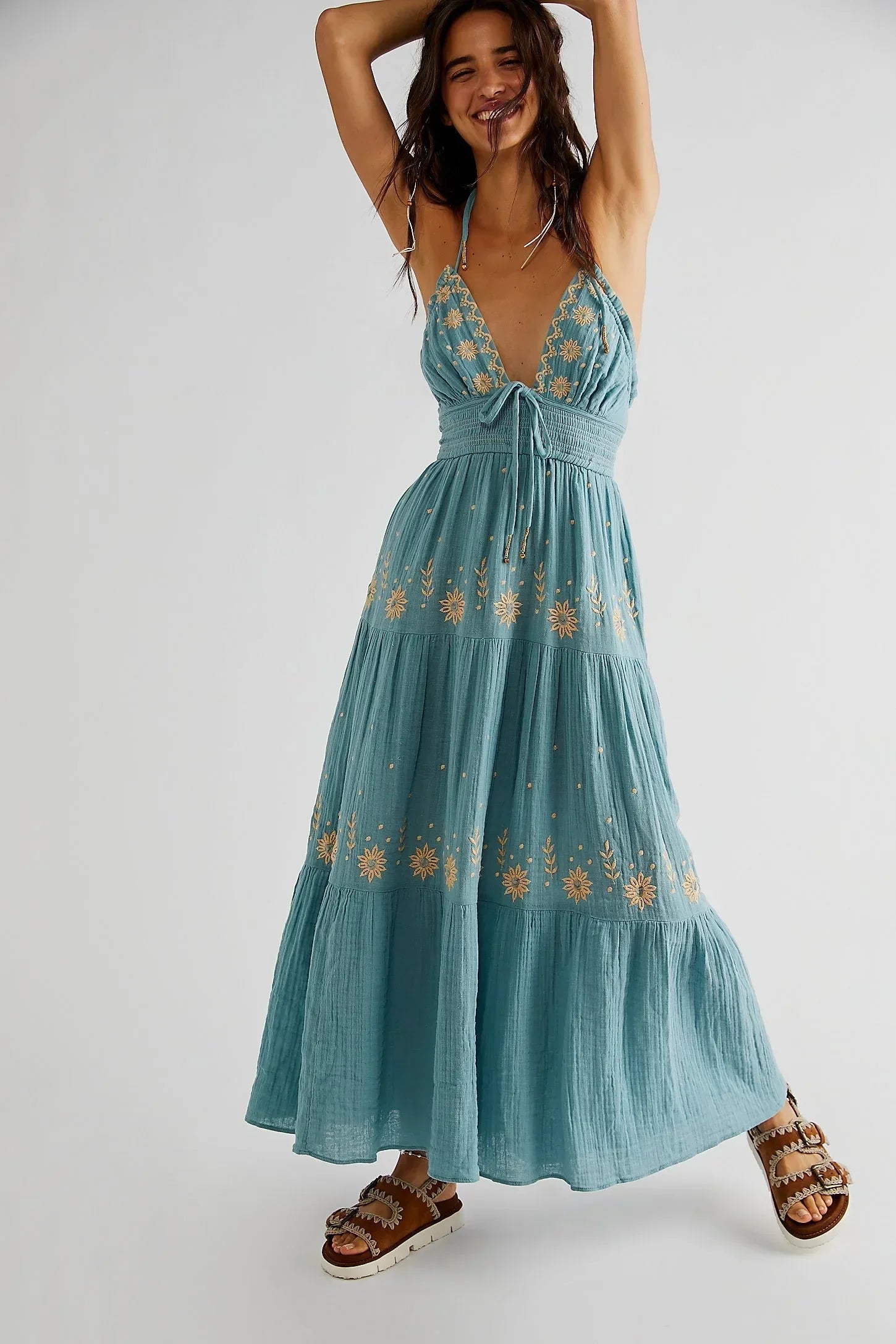 Vestido Longo Feminino com Bordado Floral