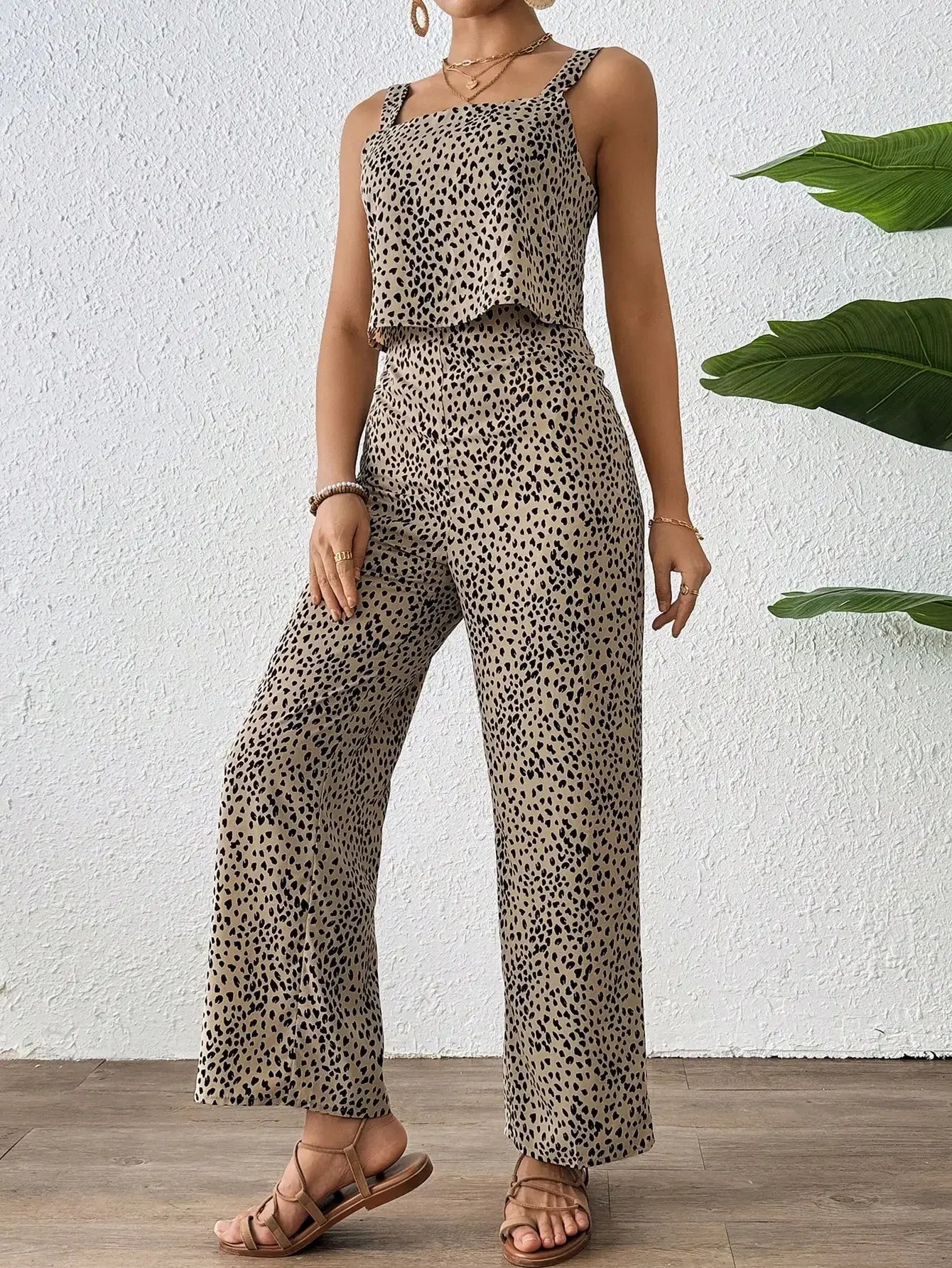 Macacão Feminino Elegante com Alça Dupla Animal Print