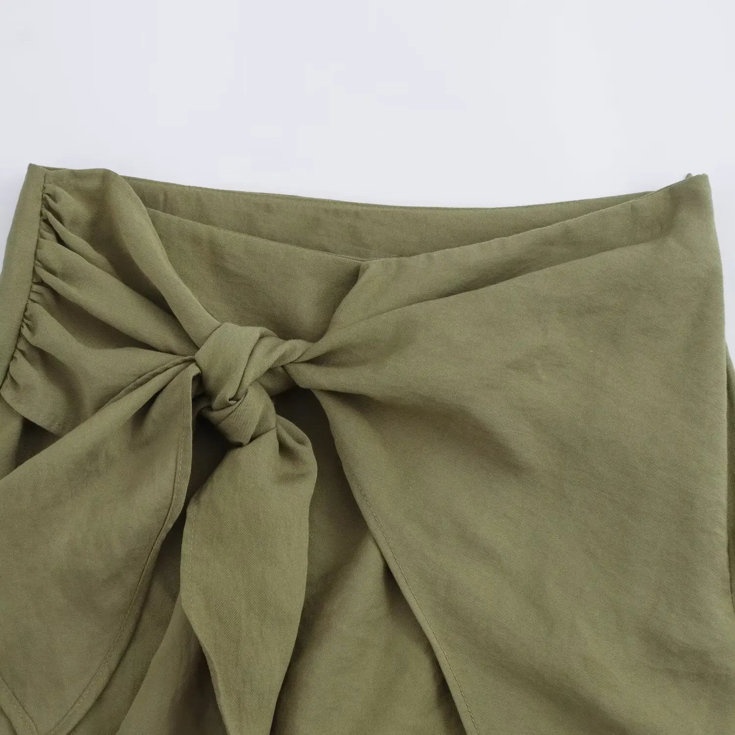 Shorts Saia Feminina com Laço Elegante