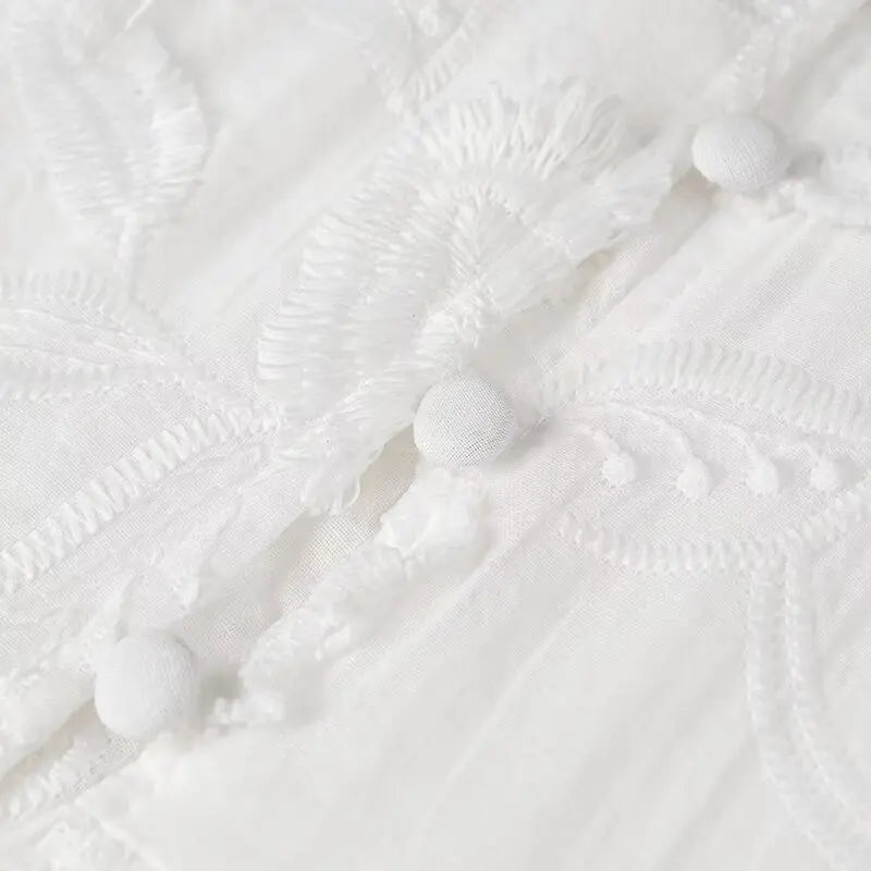 Vestido Maxi Elegante com Bordado Floral e Manga Puff