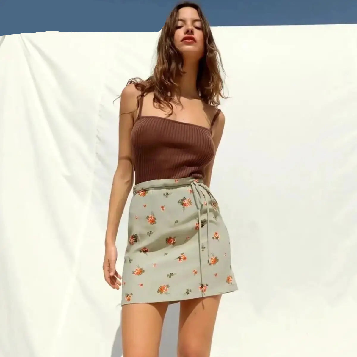 Mini Saia Floral Elegante Feminina