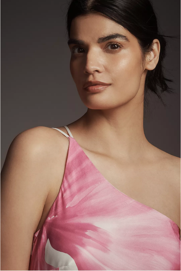 Vestido Chérie Longo de Alça Única e Abertura Lateral de Babados