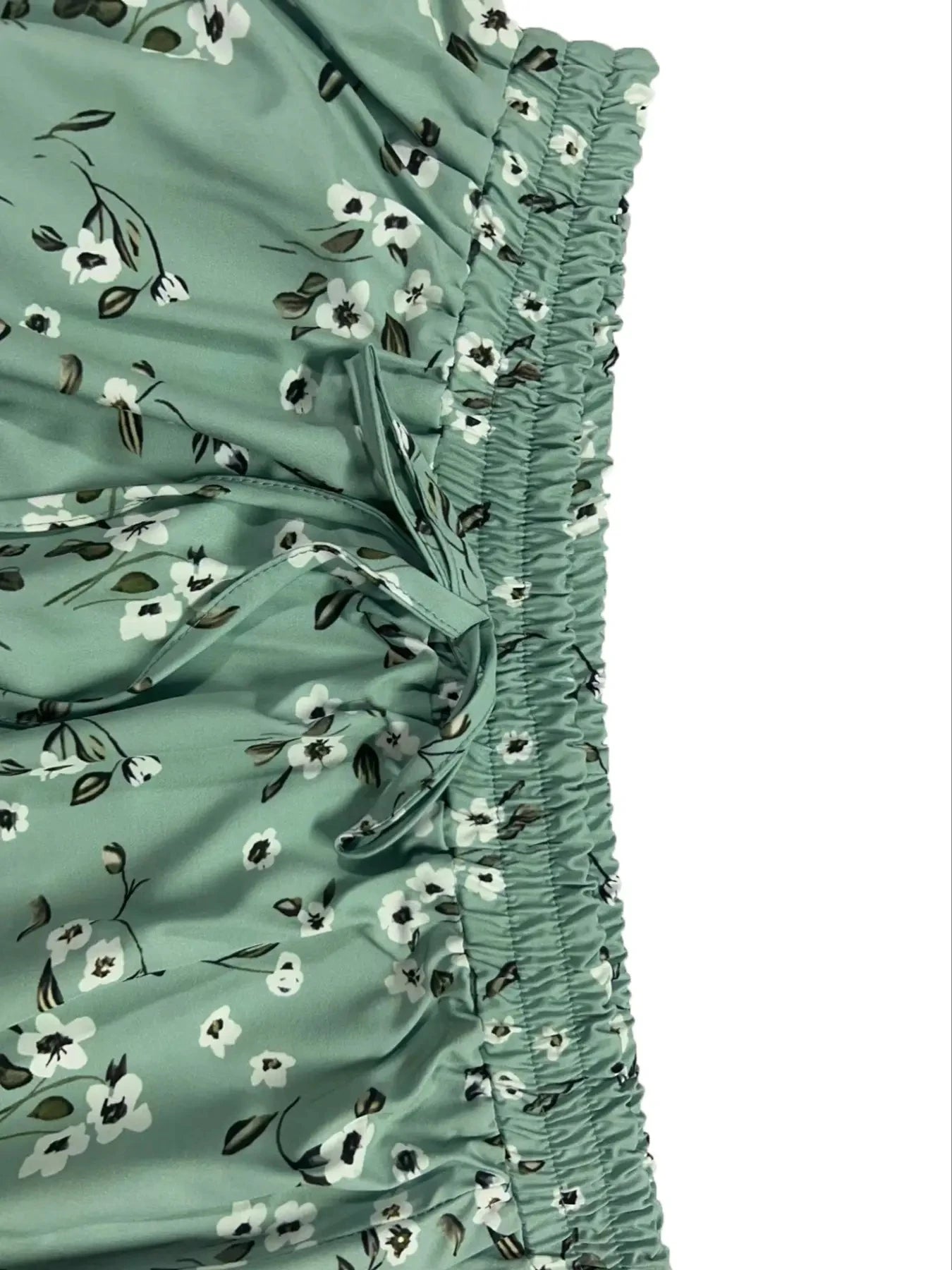 Saia Midi Floral com Cordão Elegante