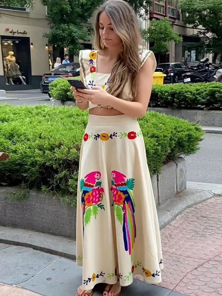 Conjunto Feminino Estampado com Saia e Top-3