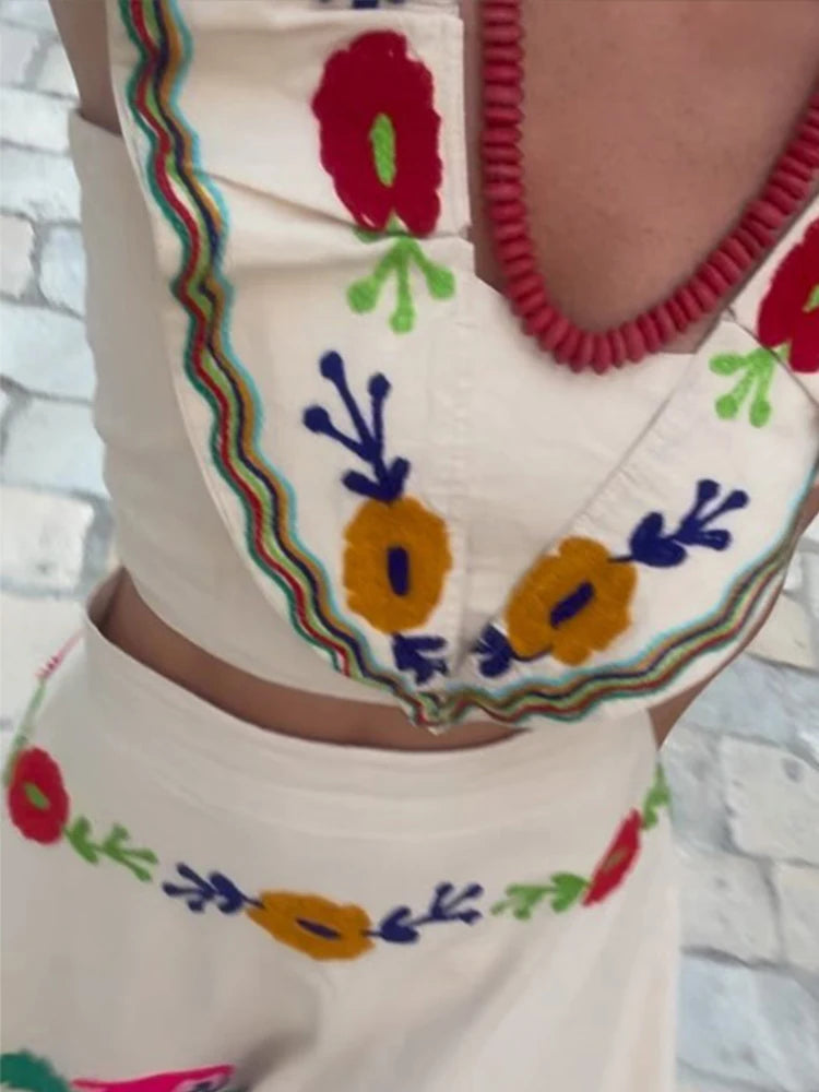 Conjunto Feminino Estampado com Saia e Top-2