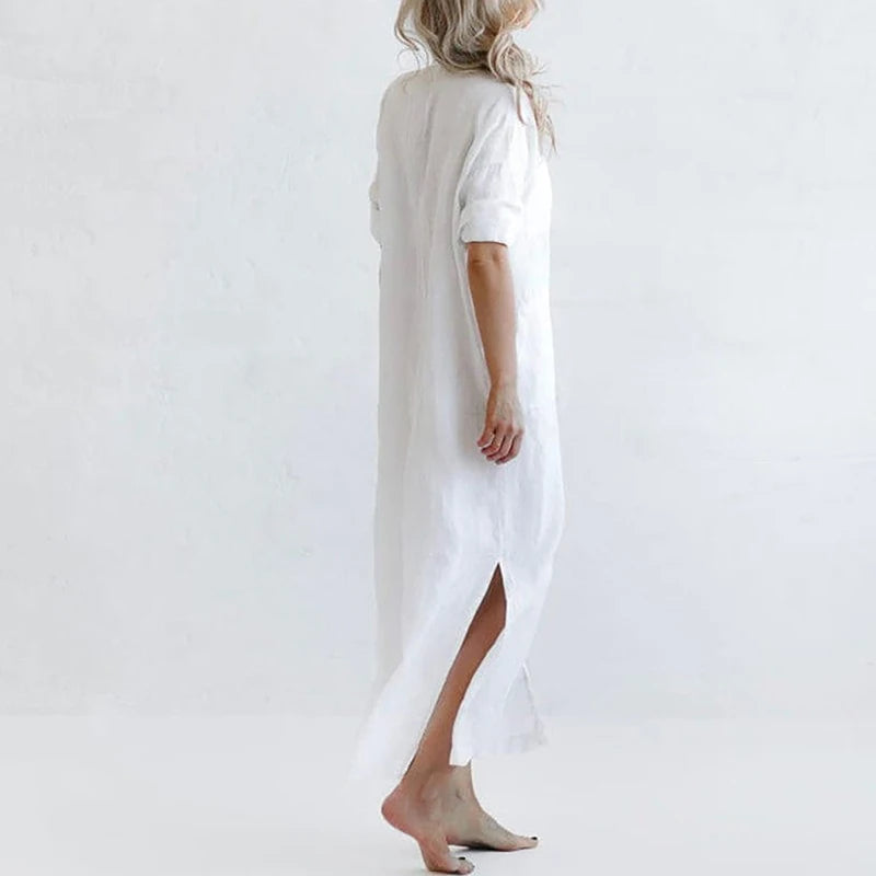 Vestido Chemise Midi de Algodão e Linho na cor branca: peça clássica e elegante para ter no guarda-roupa. Ideal para qualquer ocasião. Encontre aqui na loja Klohe.