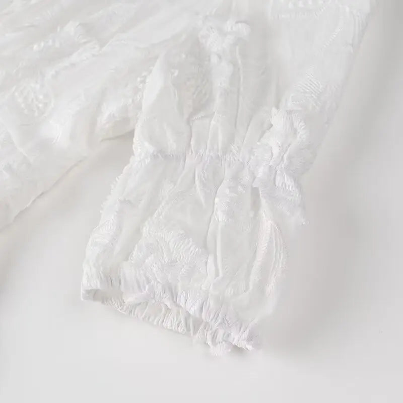 Vestido Maxi Elegante com Bordado Floral e Manga Puff