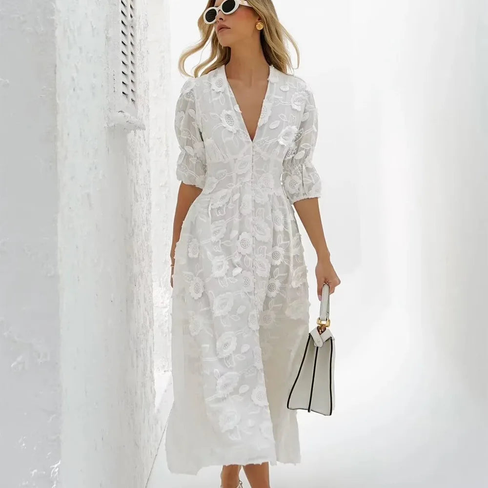 Vestido Maxi Elegante com Bordado Floral e Manga Puff