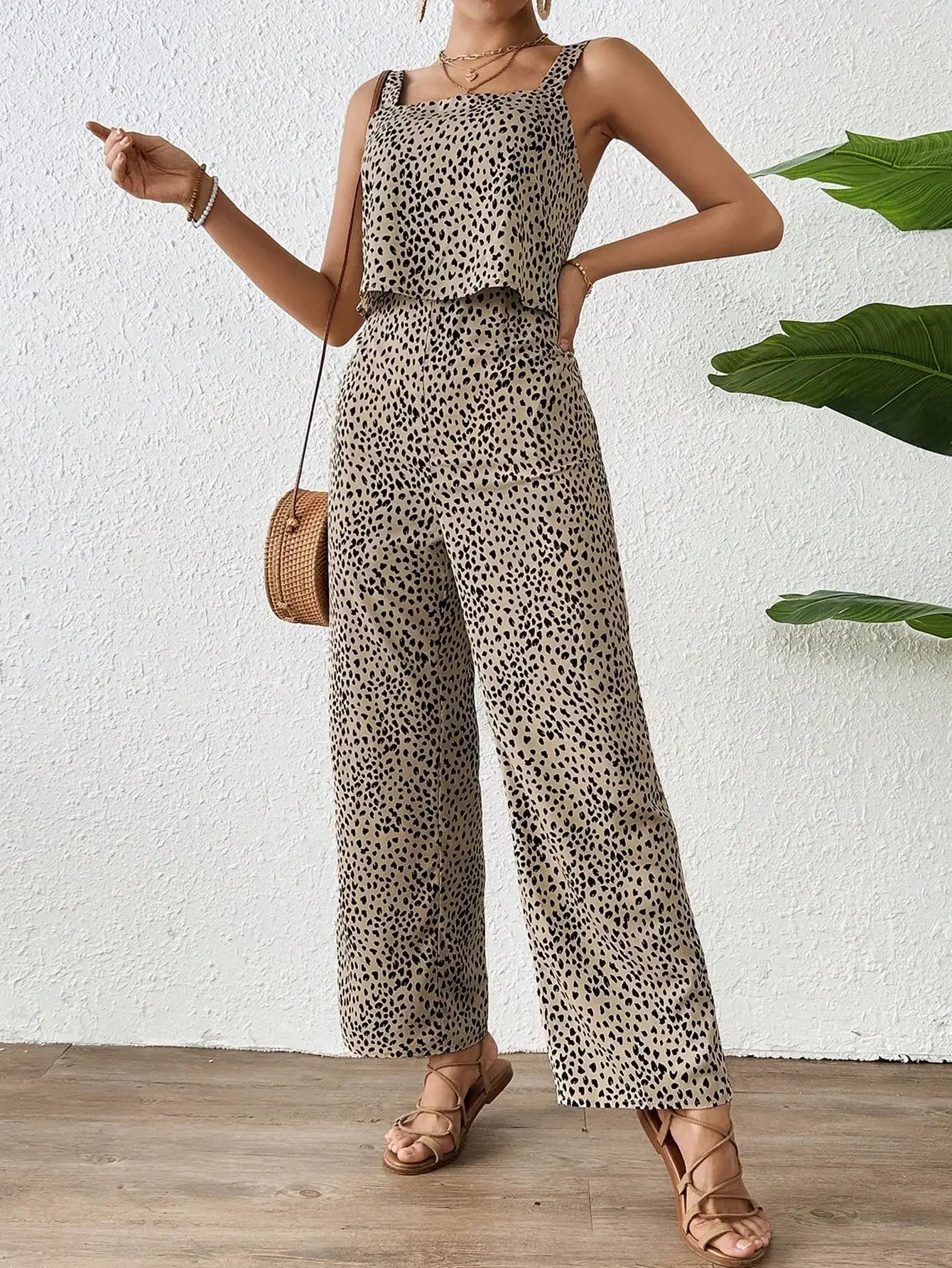 Macacão Feminino Elegante com Alça Dupla Animal Print