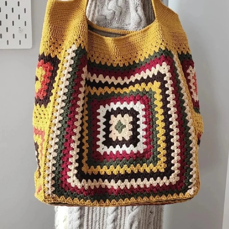 Bolsa de Ombro de Crochê Artesanal com Padrões Geométricos Coloridos Grande