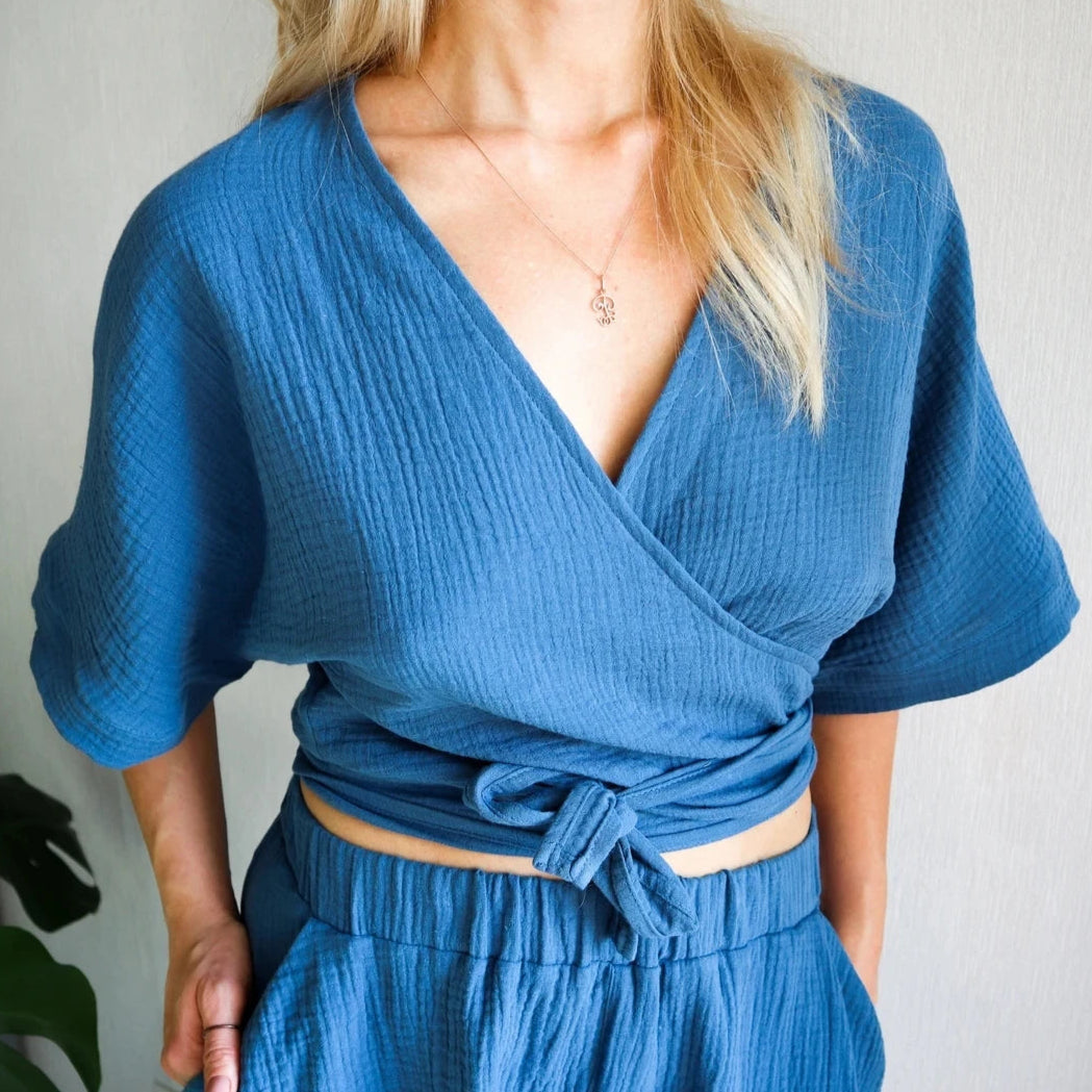 Blusa Feminina de Algodão com Amarração Elegante