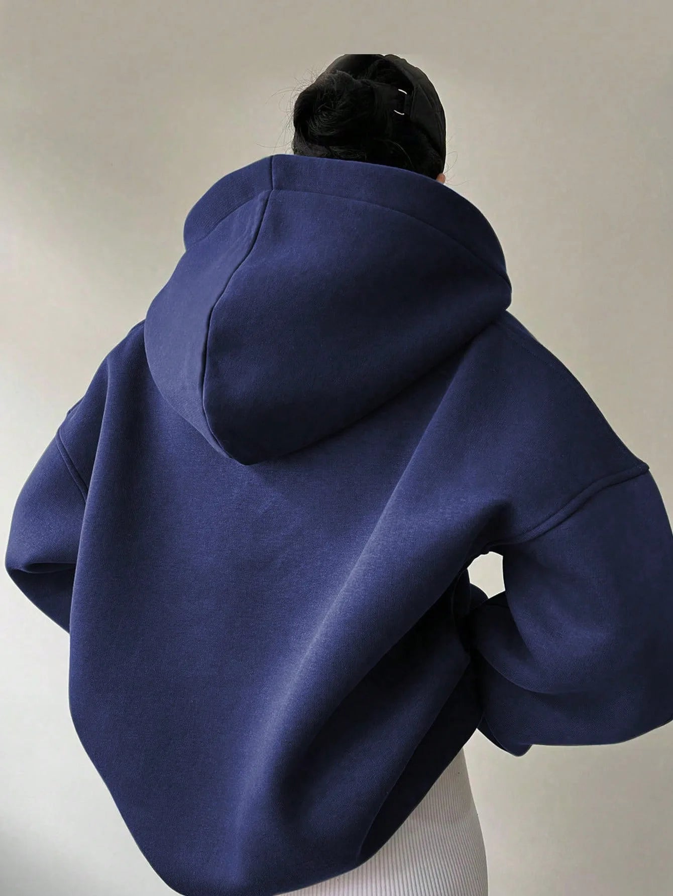 Moletom Feminino Streetwear com Capuz